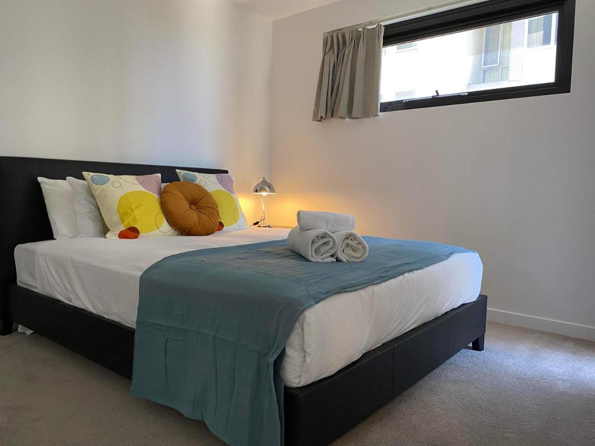 2 Bed 2 Bath Luxury In Braddon - Free Heated Pool, Gym, Parking Apartment