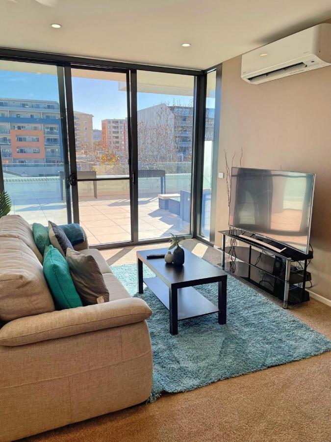 Luxury On Lonsdale - 1 Bed 1 Bath 1 Carsp Apt Apartment *