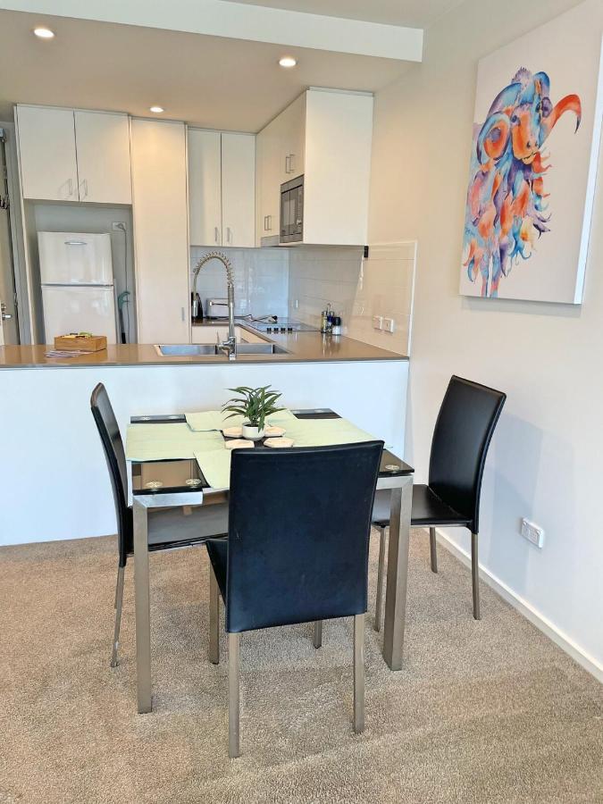 Apartment Luxury On Lonsdale - 1 Bed 1 Bath 1 Carsp Apt *