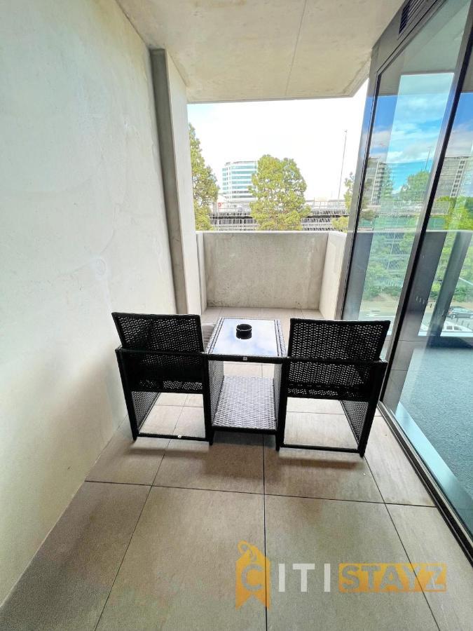 Apartment Enchanting In Red - 1bd 1bth 1csp Canberra