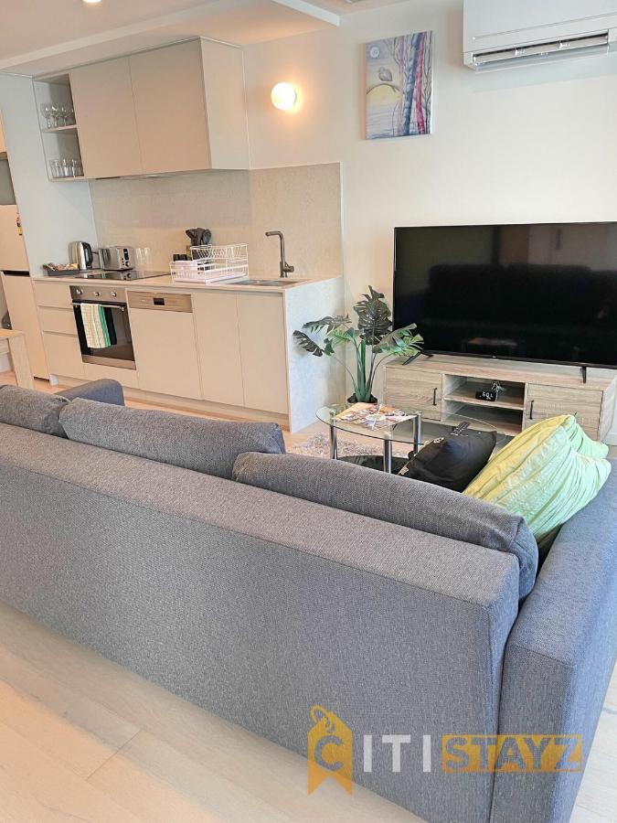 Splendid 2bd 1bth 1csp - Superb Cbd Location * Canberra