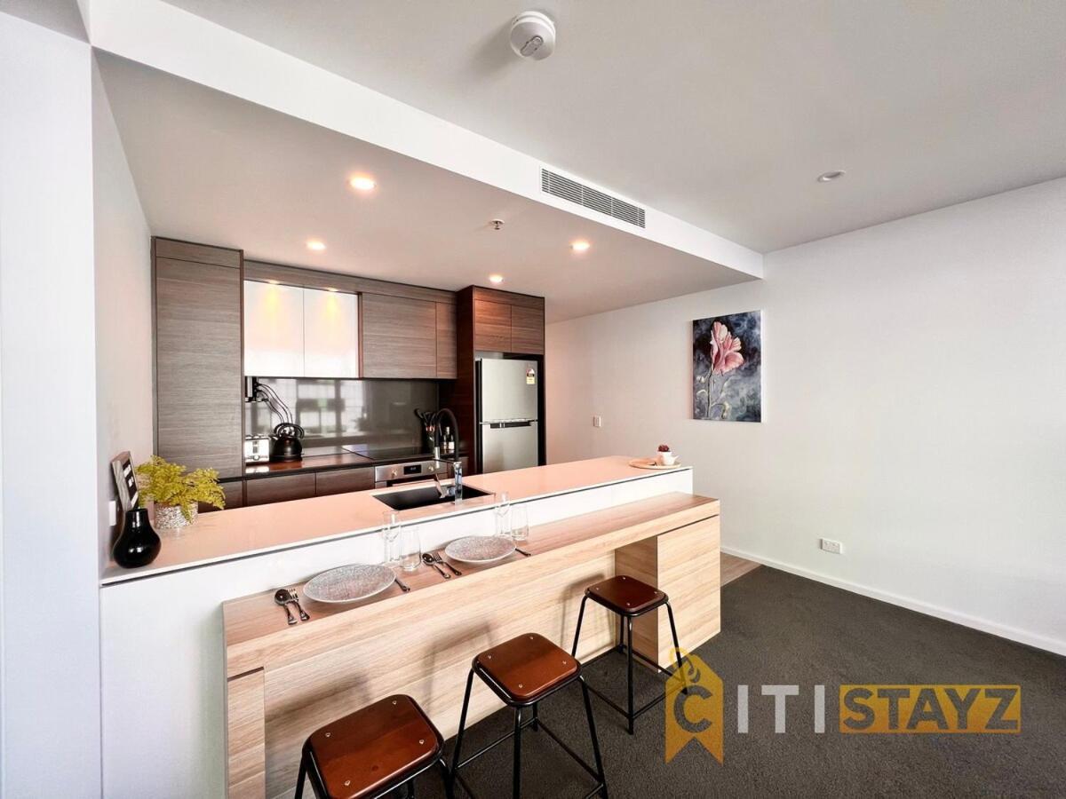 Light & Lovely In Canberra's Cbd - 1br W/carsp