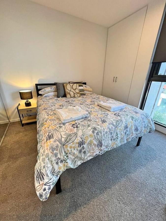 All Heart & Sol - 2bd 1bth Apt Steps From The Cbd Canberra
