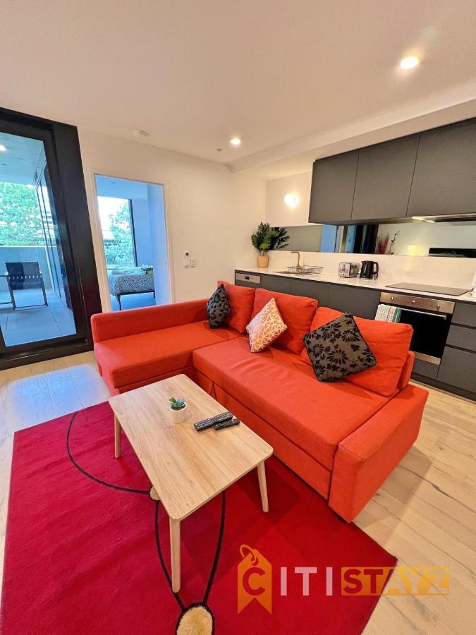 Enchanting In Red - 1bd 1bth 1csp Apartment Canberra
