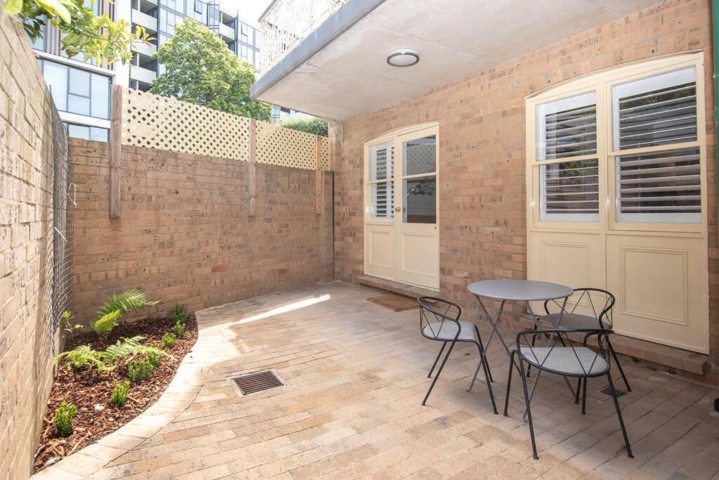 Apartment Luxury Modern Cbd Ground Floor Apartment. Canberra