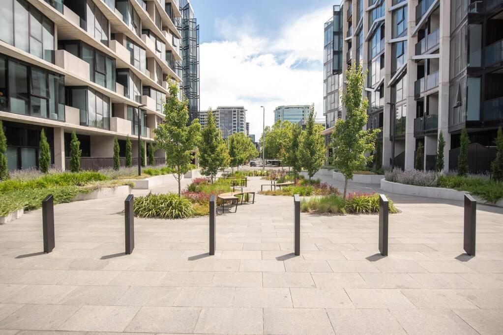 Luxury Modern Cbd Ground Floor Apartment. Canberra
