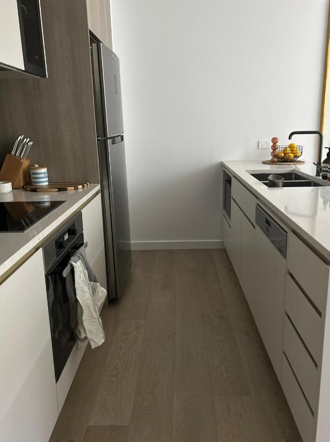 New & Modern Loft 1bd W/pool&gym * Canberra