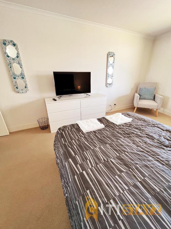 Apartment Spacious 1bd Penthouse - Close To Anu Canberra
