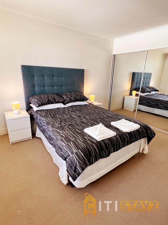 Spacious 1bd Penthouse - Close To Anu Apartment