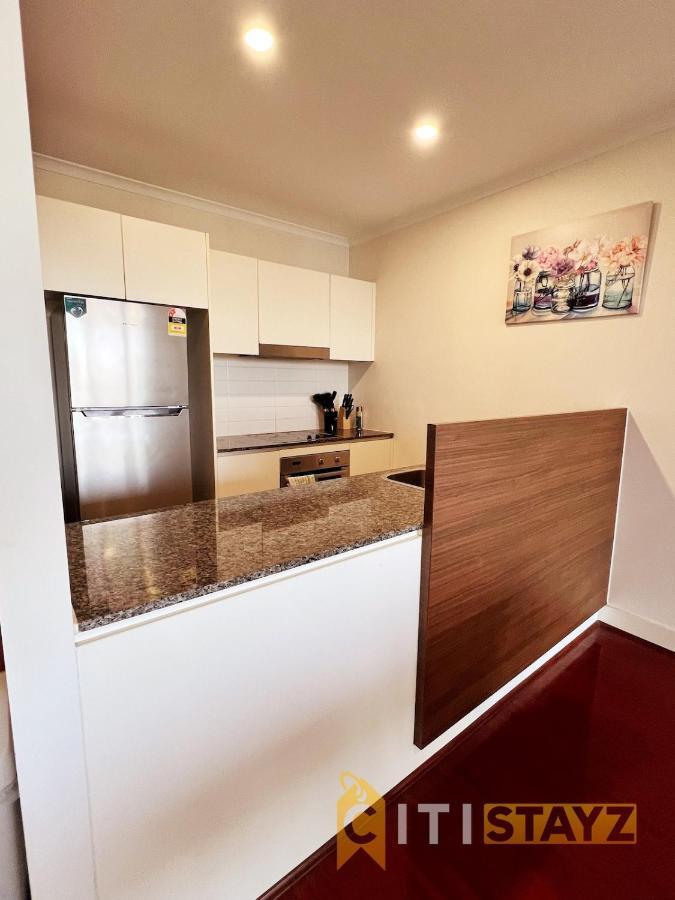 Apartment Spacious 1bd Penthouse - Close To Anu Canberra