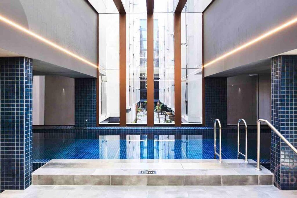 Midnight Luxe: Chic Braddon With Pool And Views Canberra