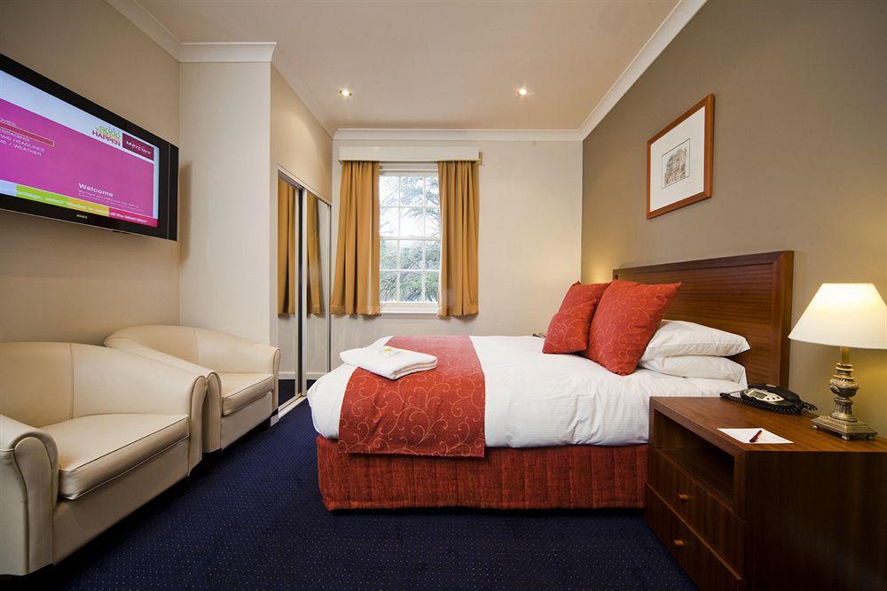 Mercure Belconnen 4*