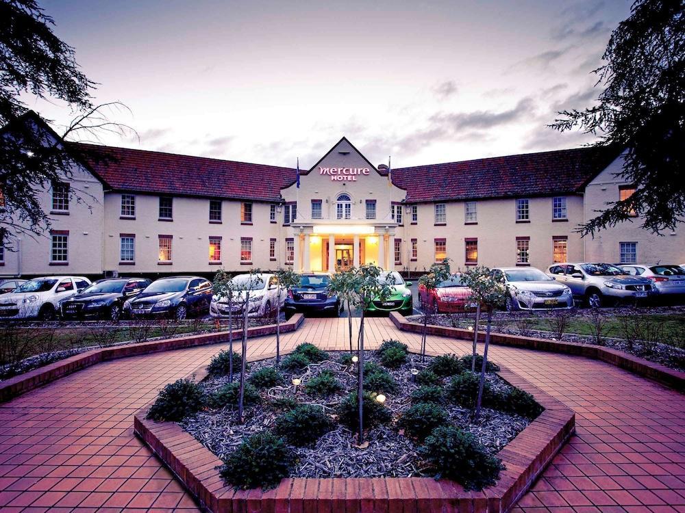 Mercure Belconnen Hotel 4*