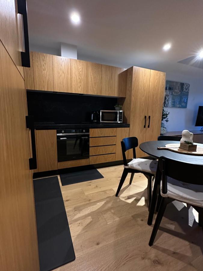 Palko - Luxury In The Canberra