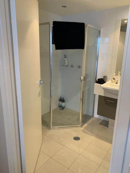 Spacious Sun-drenched Apartment, Centrally Located Canberra