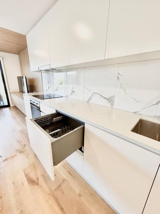 The Goolagong By Parbery Group Apartment *