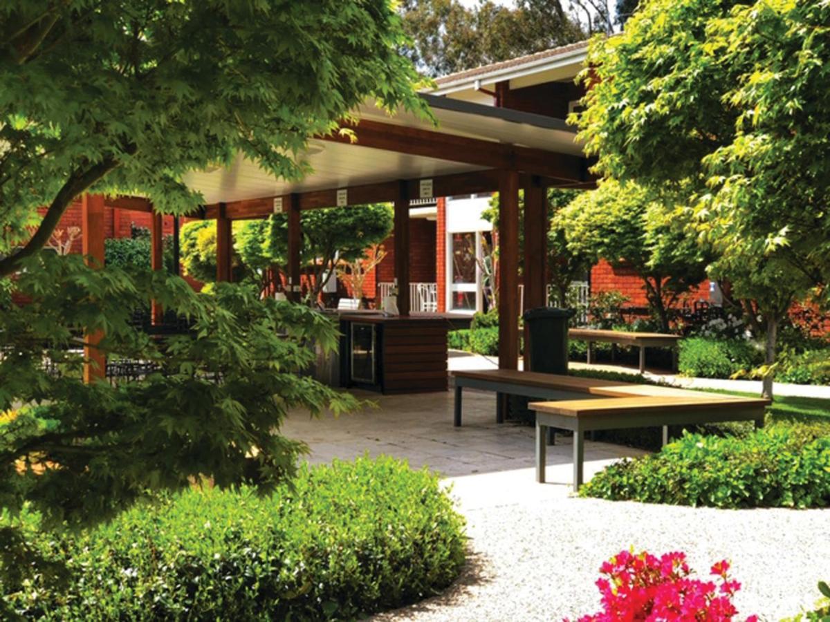 Aparthotel Forrest & Canberra