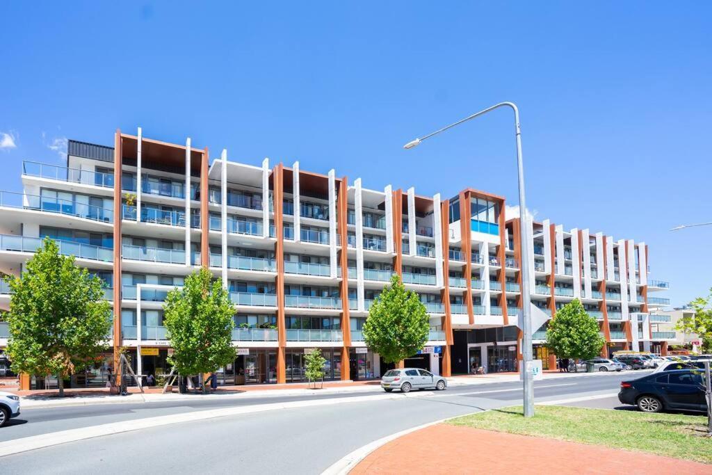 Apartment Lux 2 Bed 2 Bath Secure Parking In The Heart Of Dickson, Canberra
