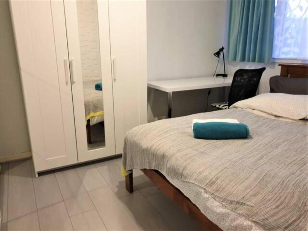 Dana-private In A Shared House-close To & Anu-2