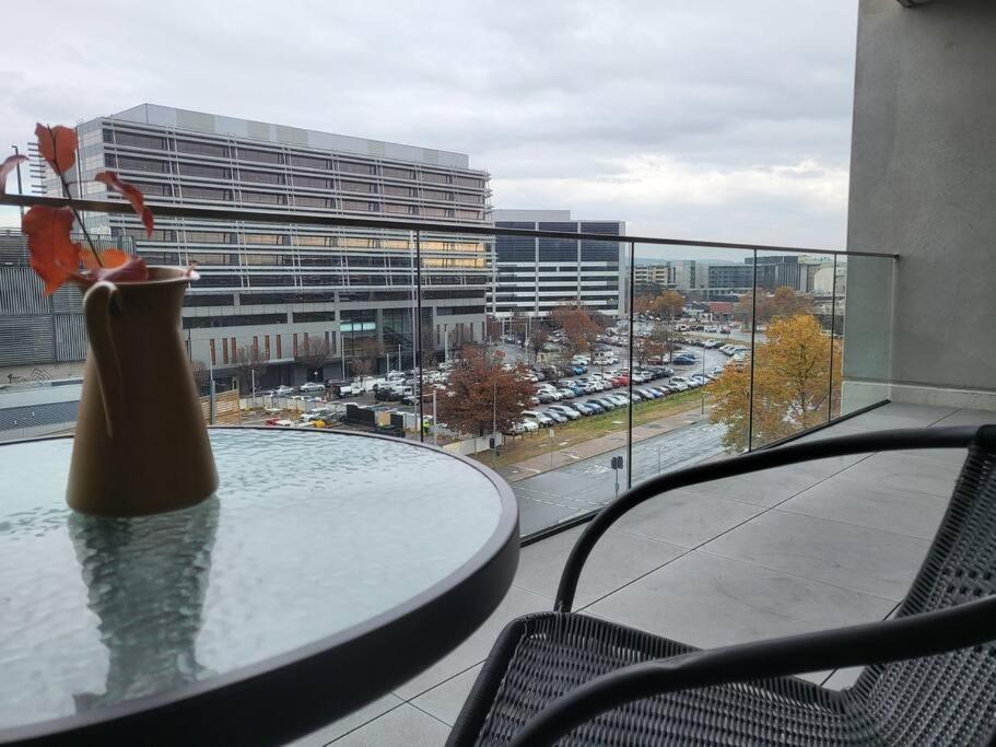 Cityscape Lovely 1br Apt & Parking @cbd Canberra