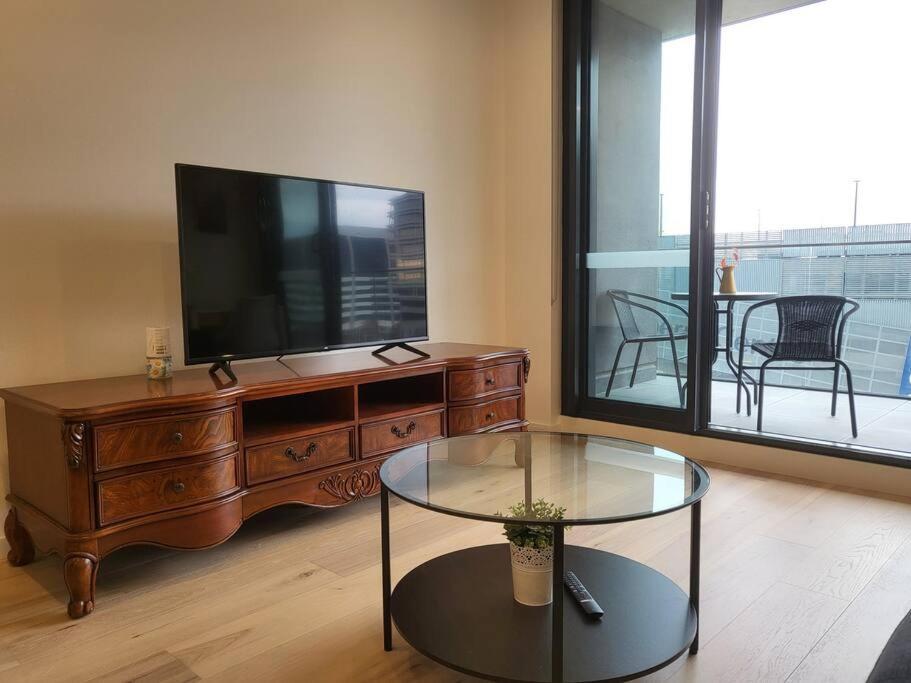Cityscape Lovely 1br Apt & Parking @cbd * Canberra