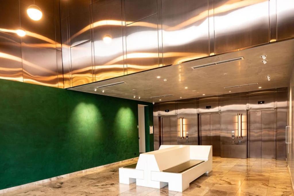 2 Bedroom Family Business Friendly Cbd Anu Apartment