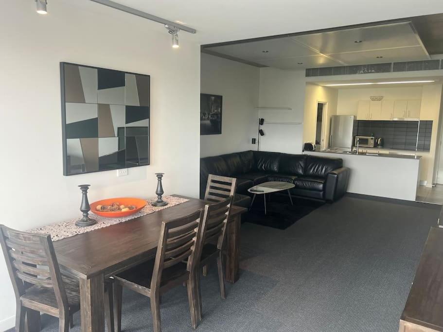 3br On Lonsdale St - Braddon -