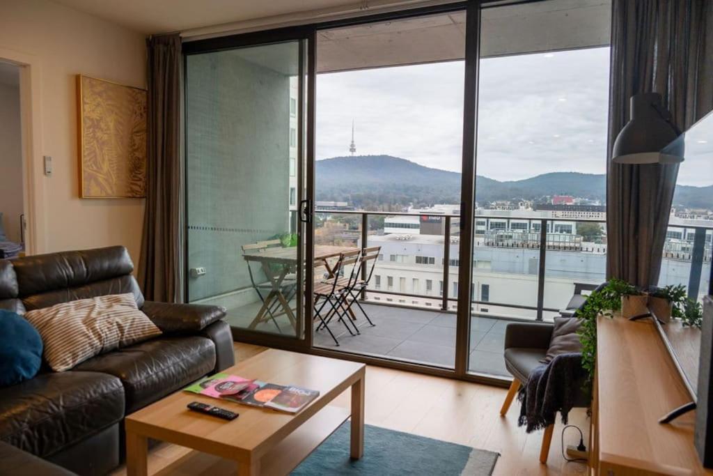 2 Bedroom Family Business Friendly Cbd Anu Apartment *