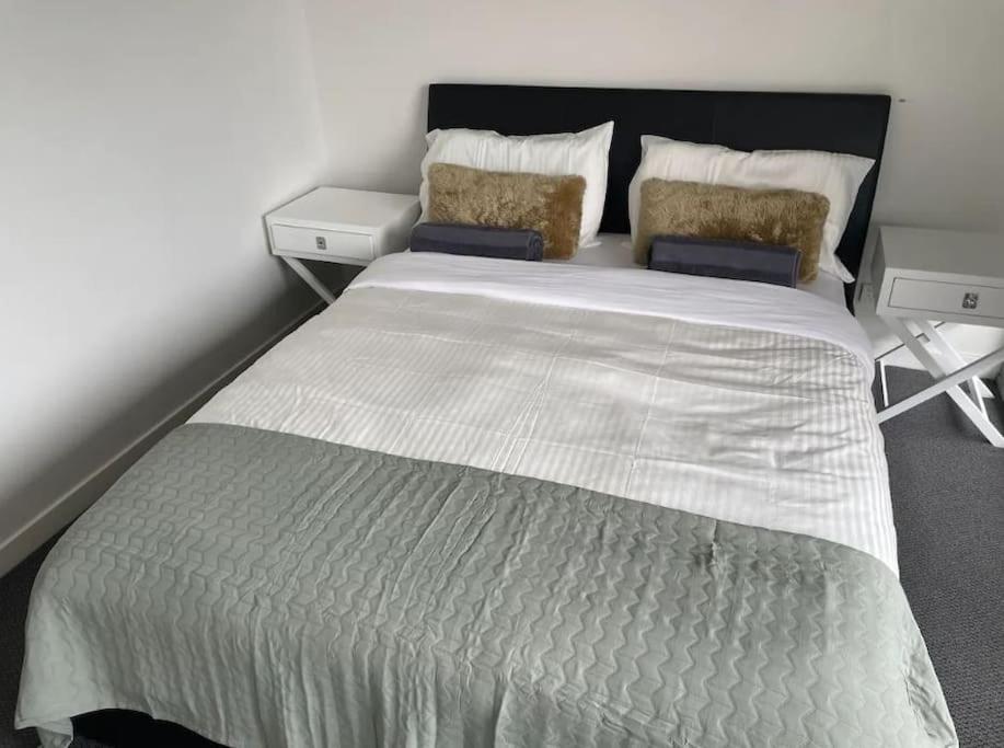 3br On Lonsdale St - Braddon -