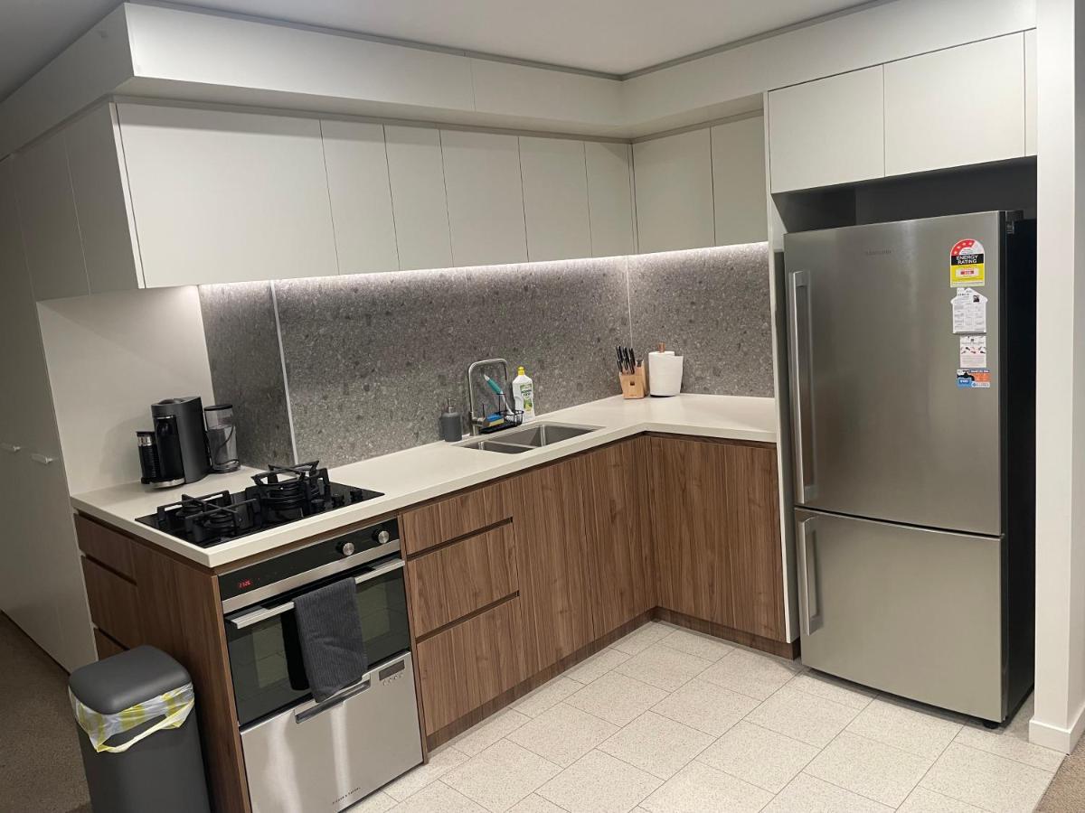 Mulberry 2br-2ba Rooftop Pool, Bbq, Wifi & Netflix - Location * Canberra