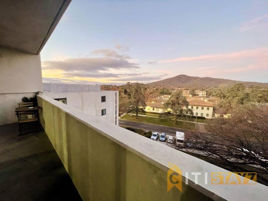 Braddon Bliss - Modern 1bd 1bth Haven Canberra