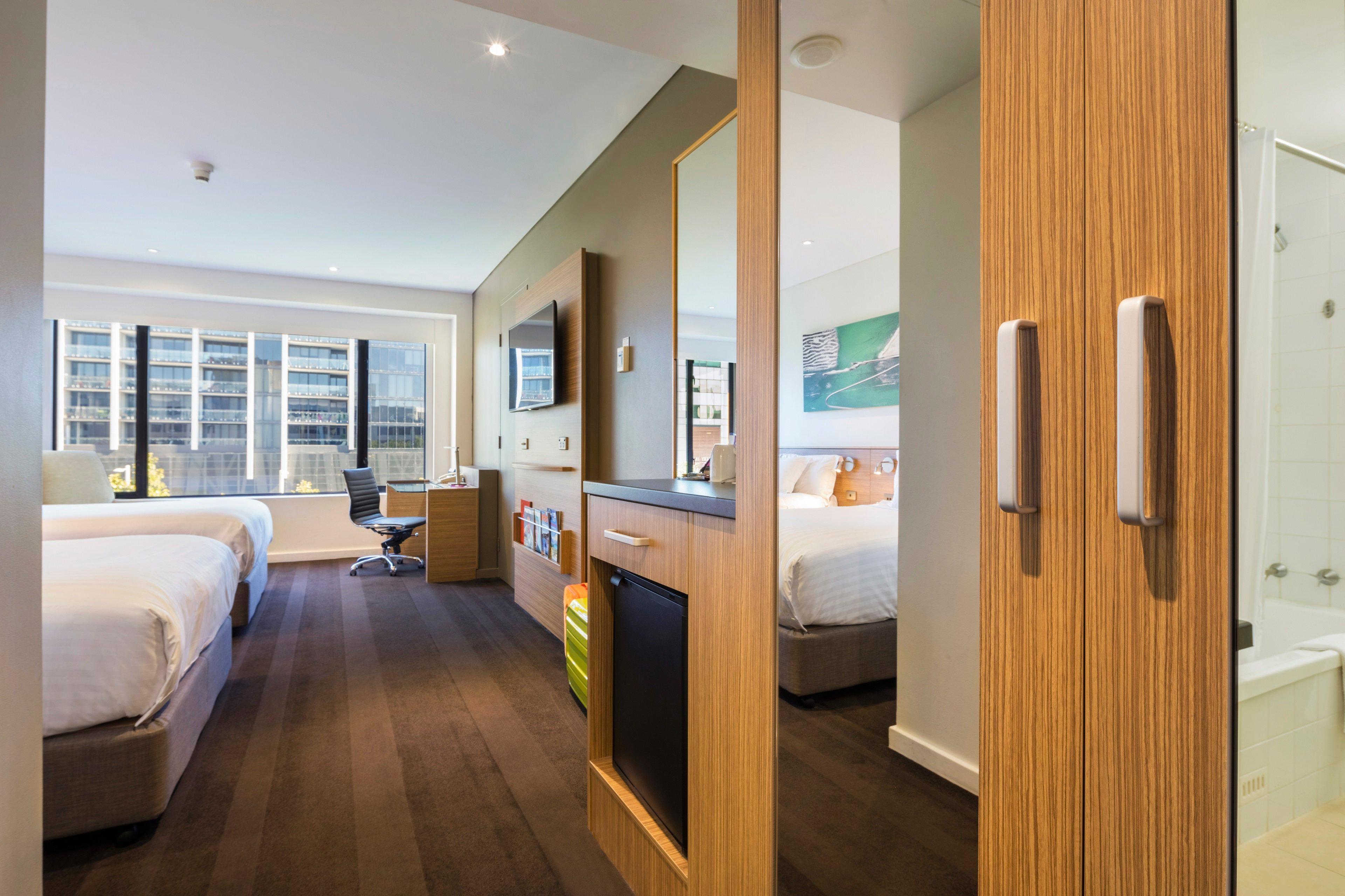 Crowne Plaza By Ihg Hotel