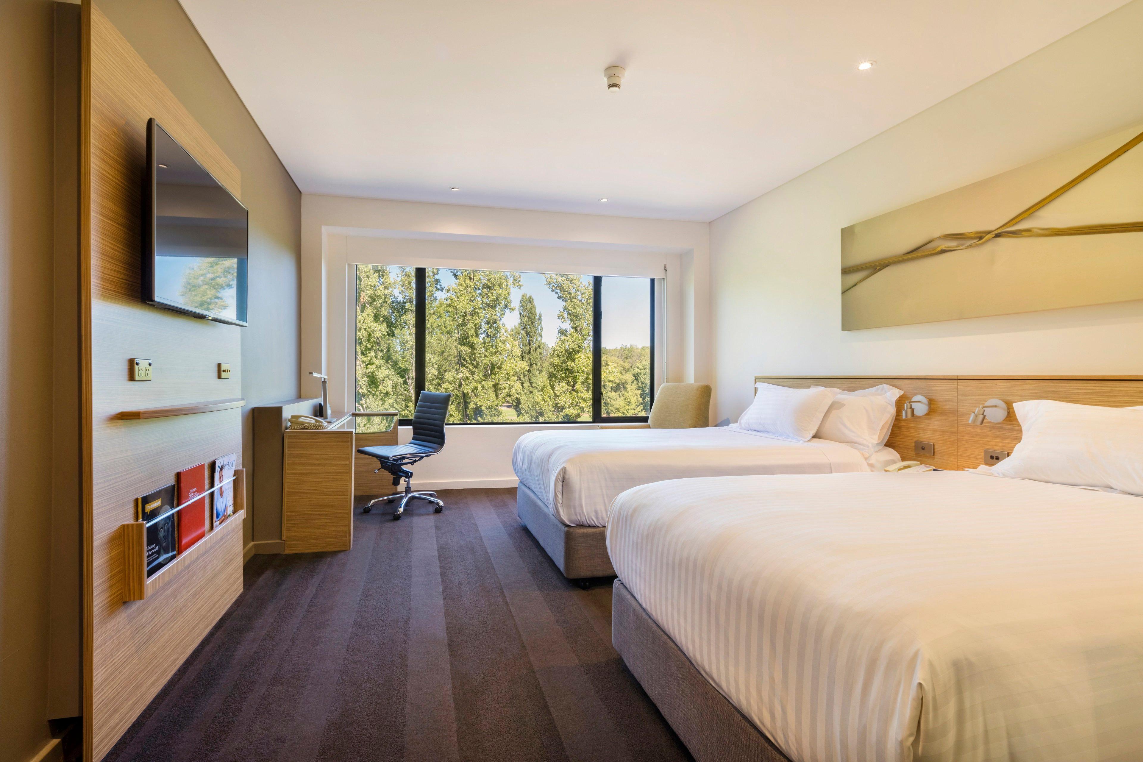 Crowne Plaza By Ihg Hotel