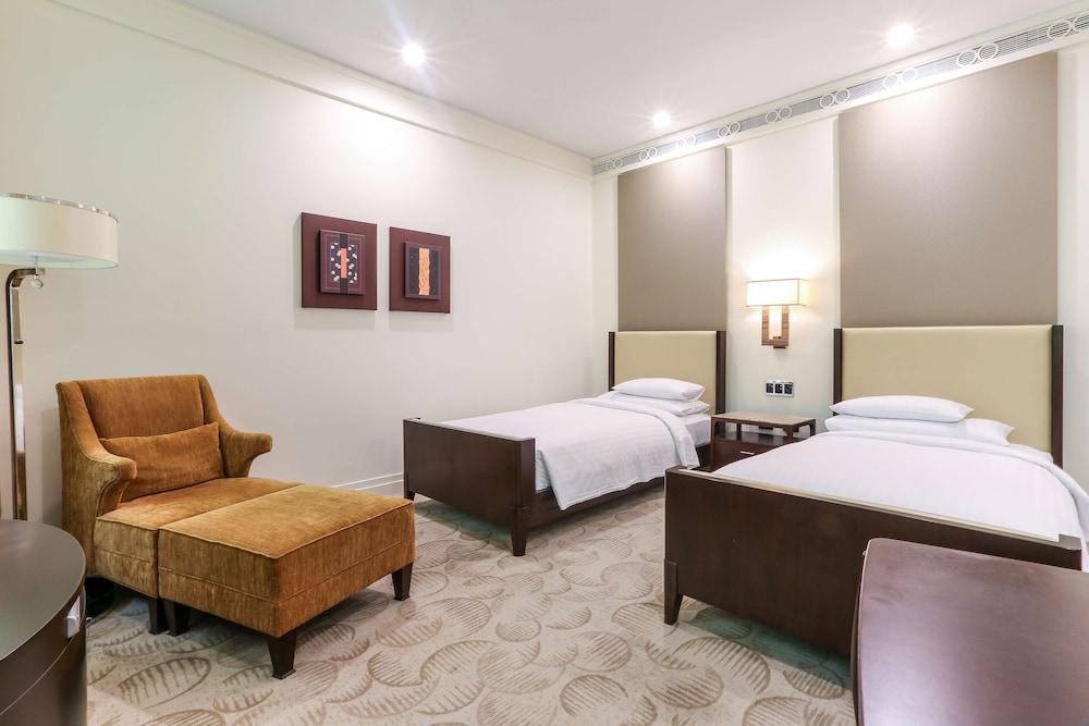 Hyatt - A Park Hyatt Hotel 5*