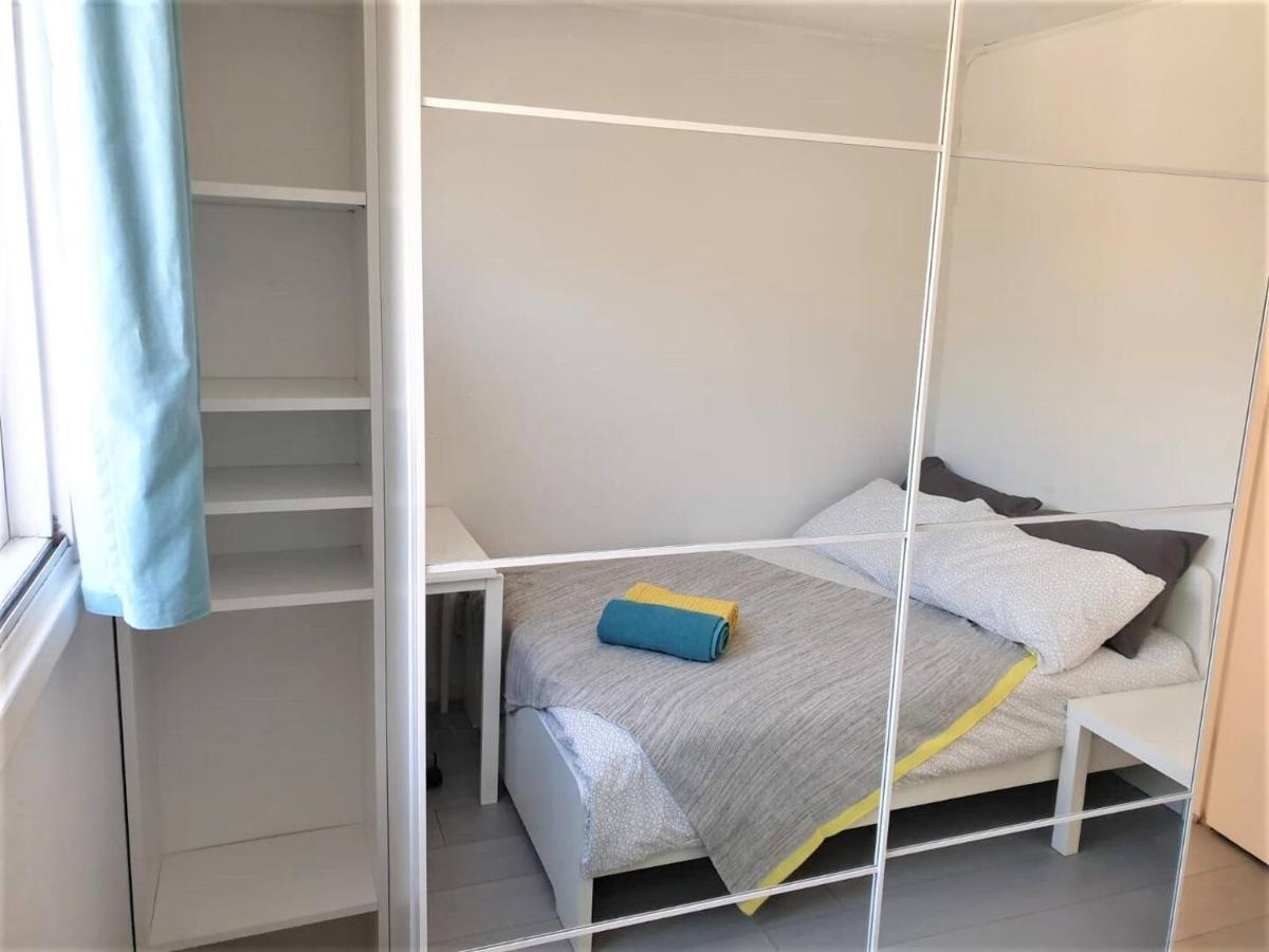 Dana-private In A Shared House-close To & Anu-3 Homestay *