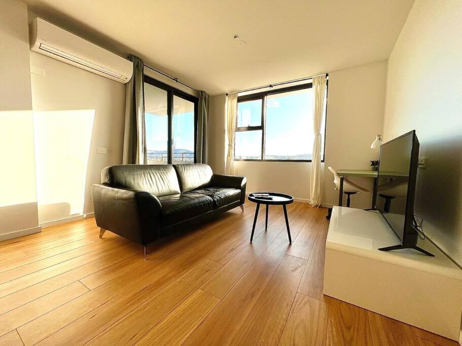Brand New 2b2b Apartment *