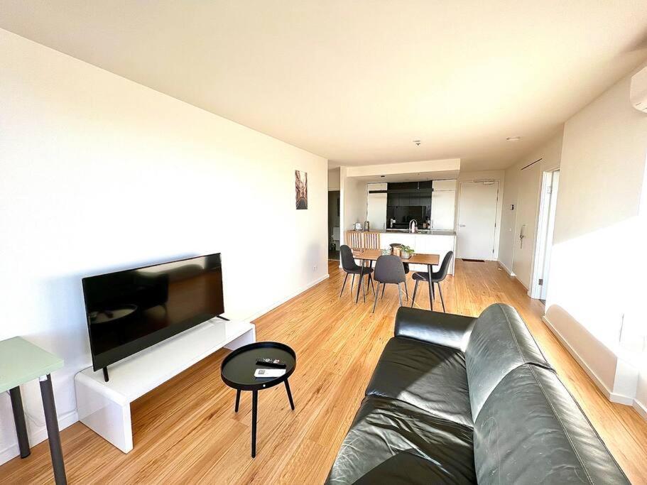 Apartment Brand New 2b2b *