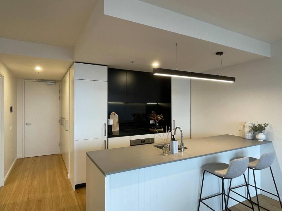 Apartment Brand New 1br Dickson *