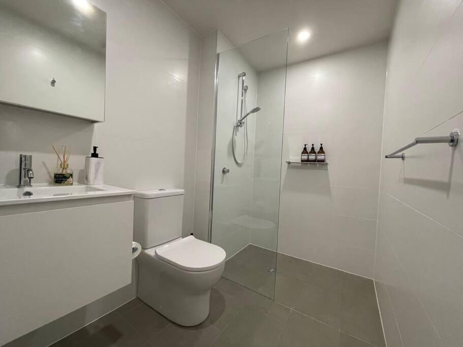 Brand New 1br Dickson Apartment *