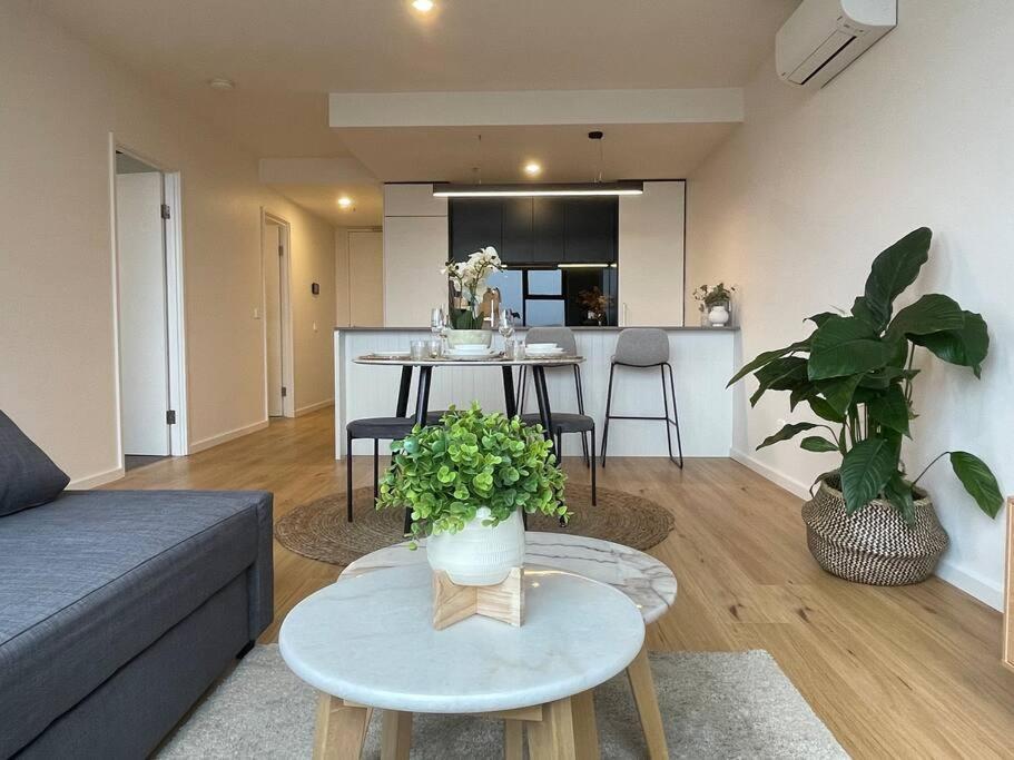 Brand New 1br Dickson Apartment Canberra