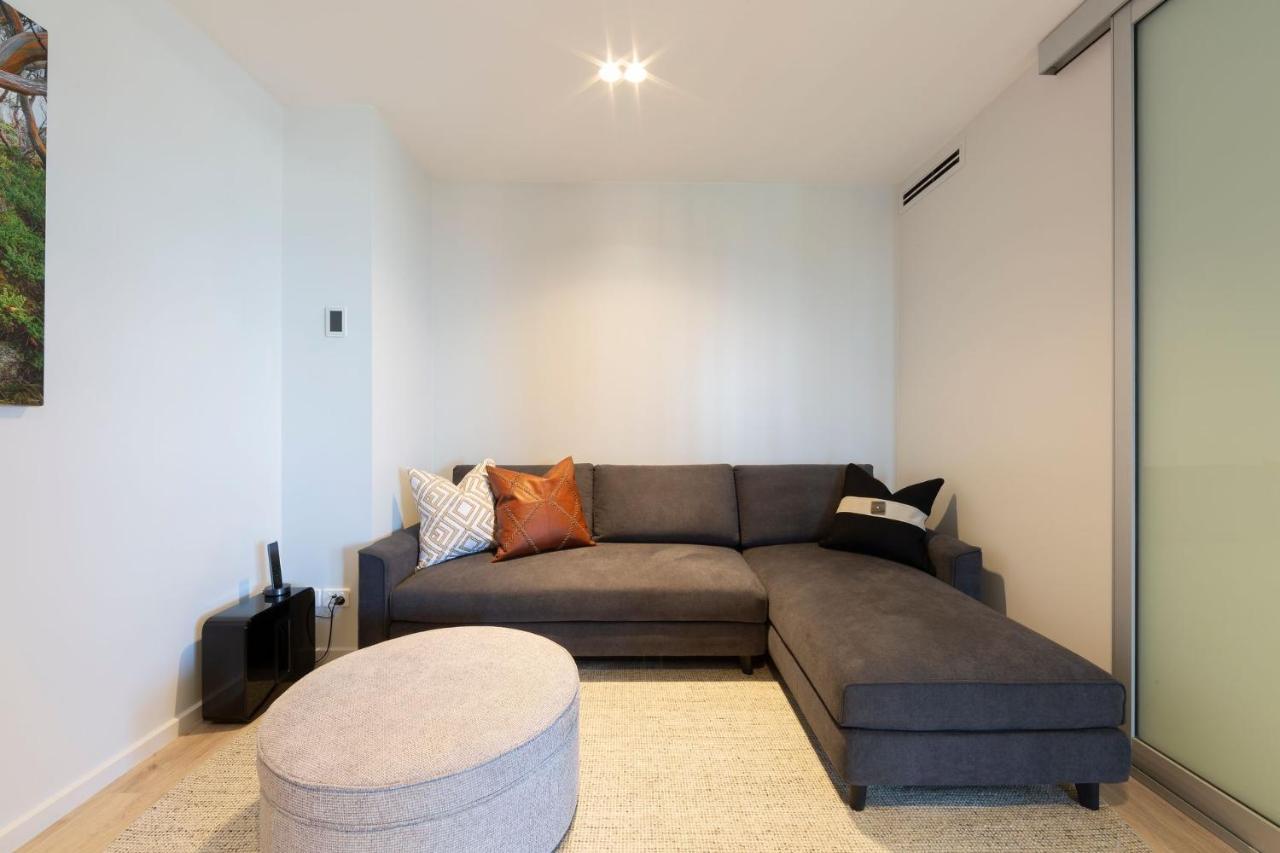 Accommodate - Metropolitan 70 Canberra