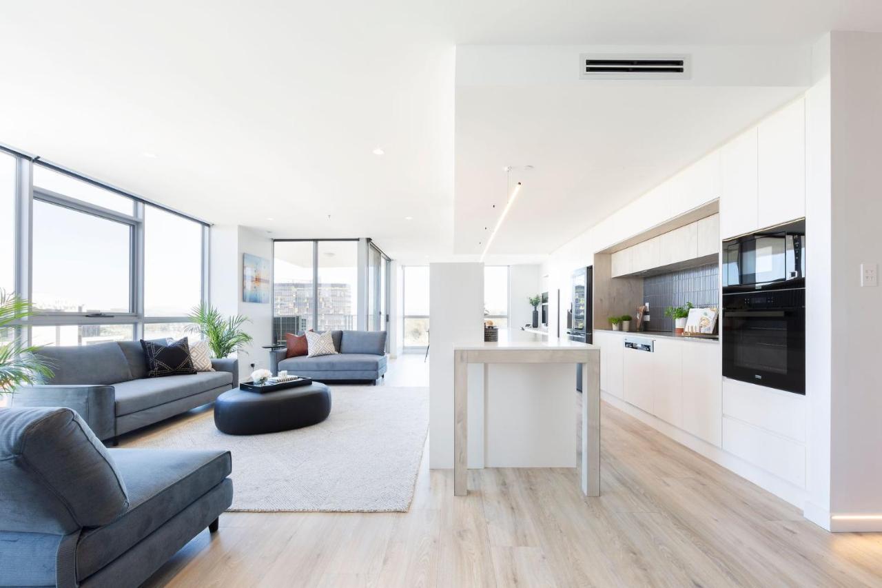 Accommodate - Metropolitan 70 Apartment