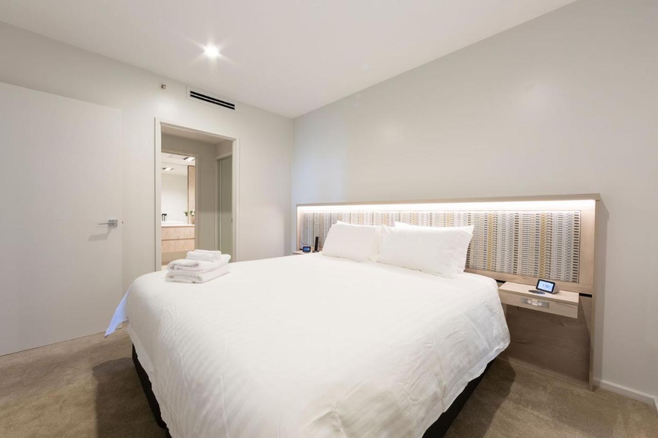 Accommodate - Metropolitan 70 * Canberra