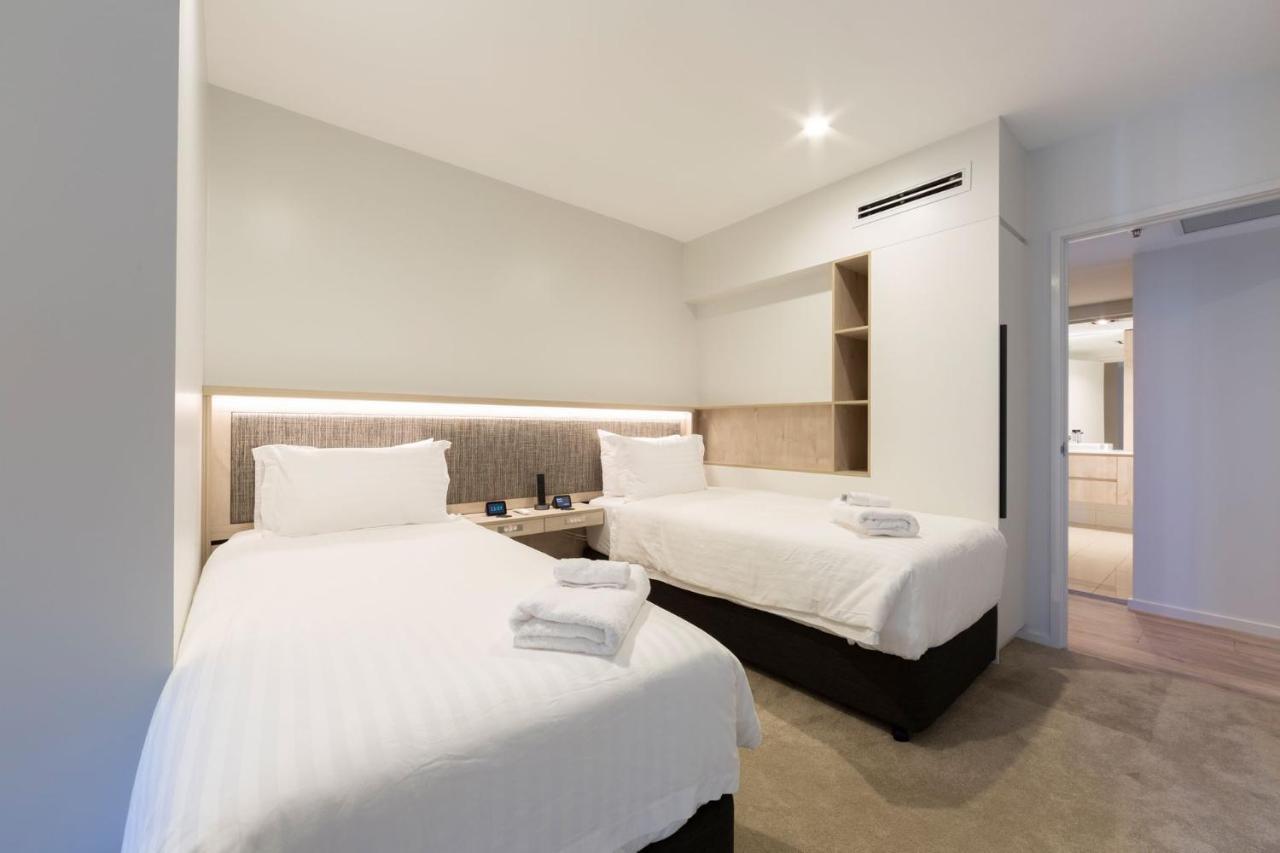 Accommodate - Metropolitan 70 * Canberra