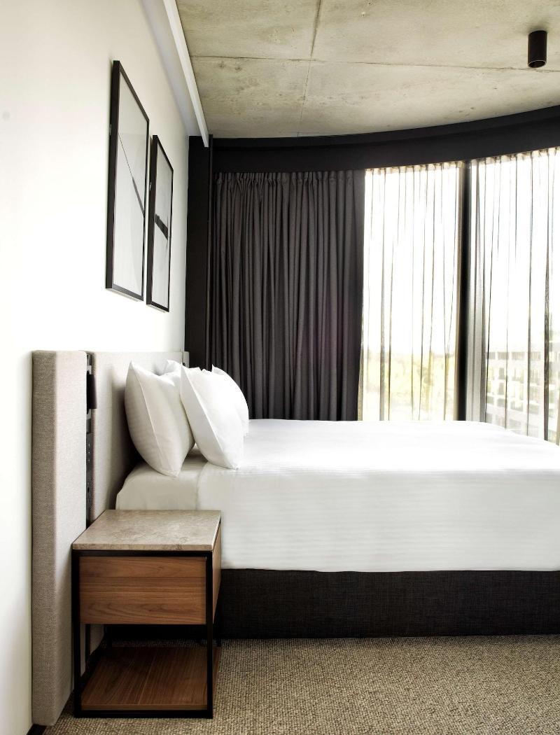 A By Adina Aparthotel Canberra