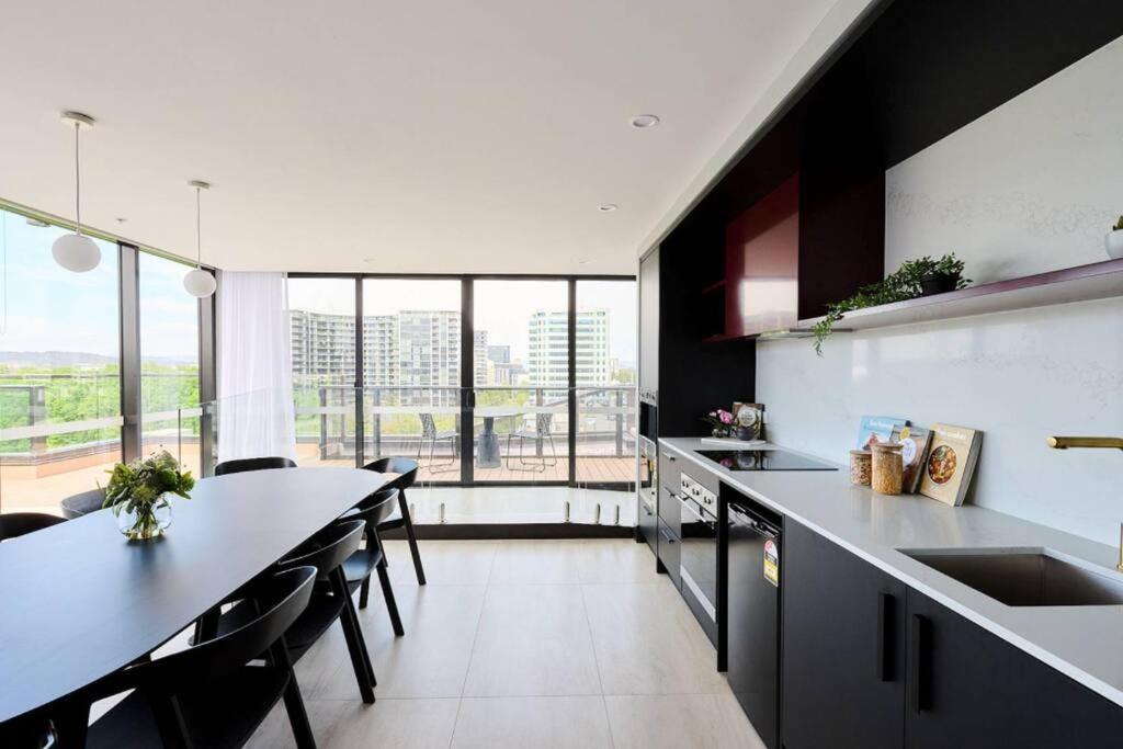 Apartment 3 Brs Topfloor View@heart Of Free Parking