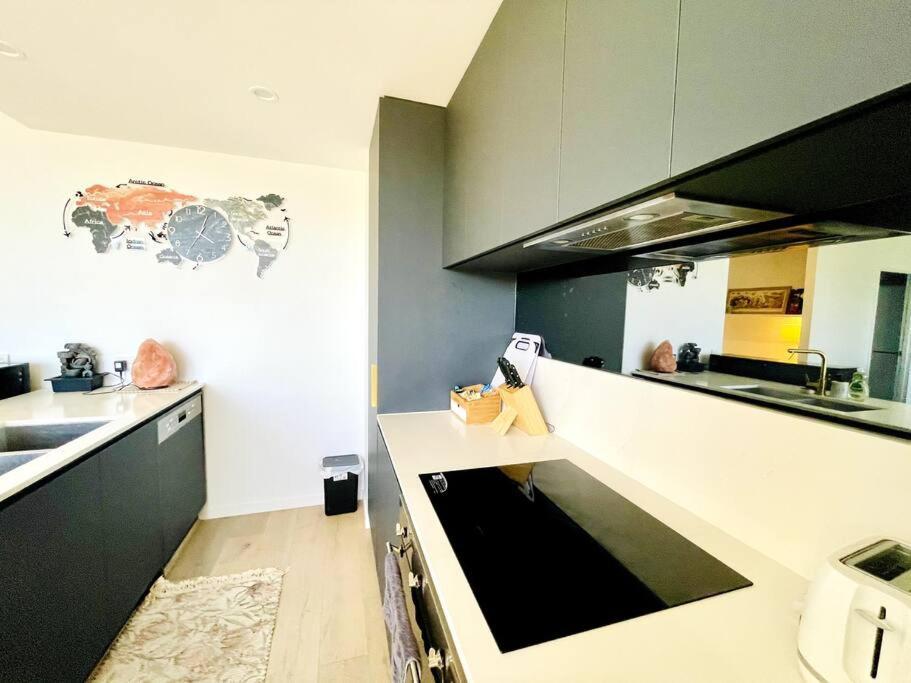 3 Brs Topfloor View@heart Of Free Parking Canberra