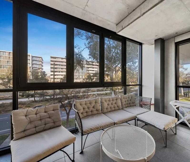 Embark Luxe 2br 2bath In Lynham 1 Secure Carpark Wifi Canberra