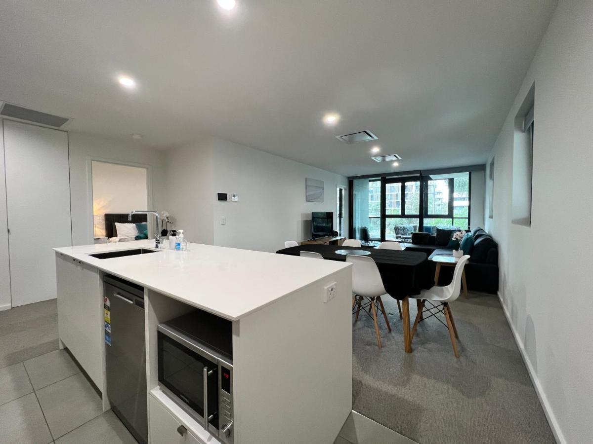 Embark Luxe 2br 2bath In Lynham 1 Secure Carpark Wifi *