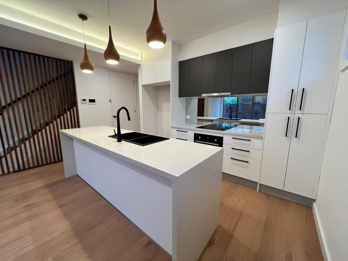 Stunning Dickson Luxe 3br 2bath Double Garage Wifi Brand New